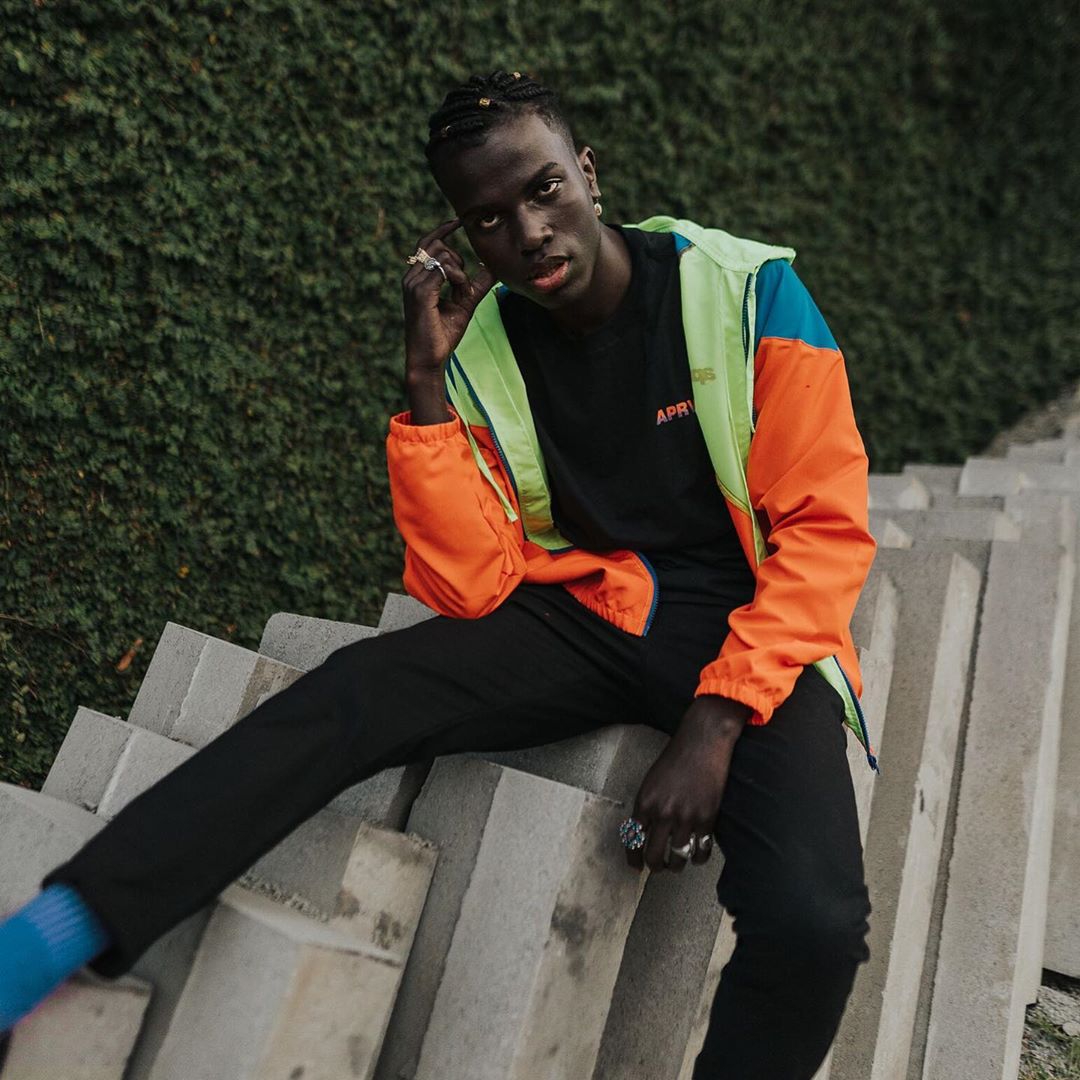 Corta online vento estiloso